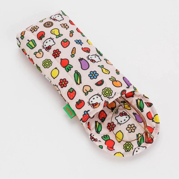 NWT Baggu Puffy Glasses Sleeve - Hello Kitty & Icon - Picture 3 of 5